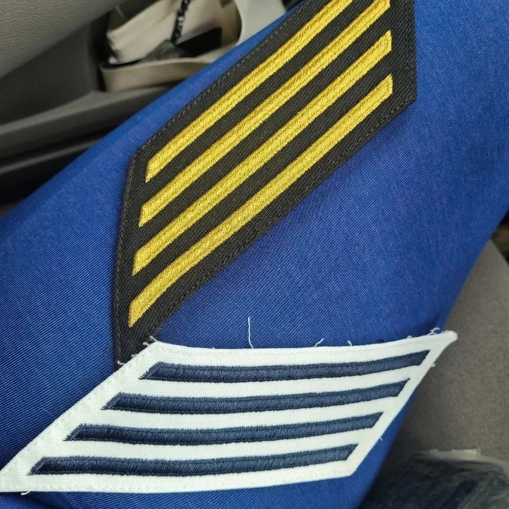 femal USN service stripes